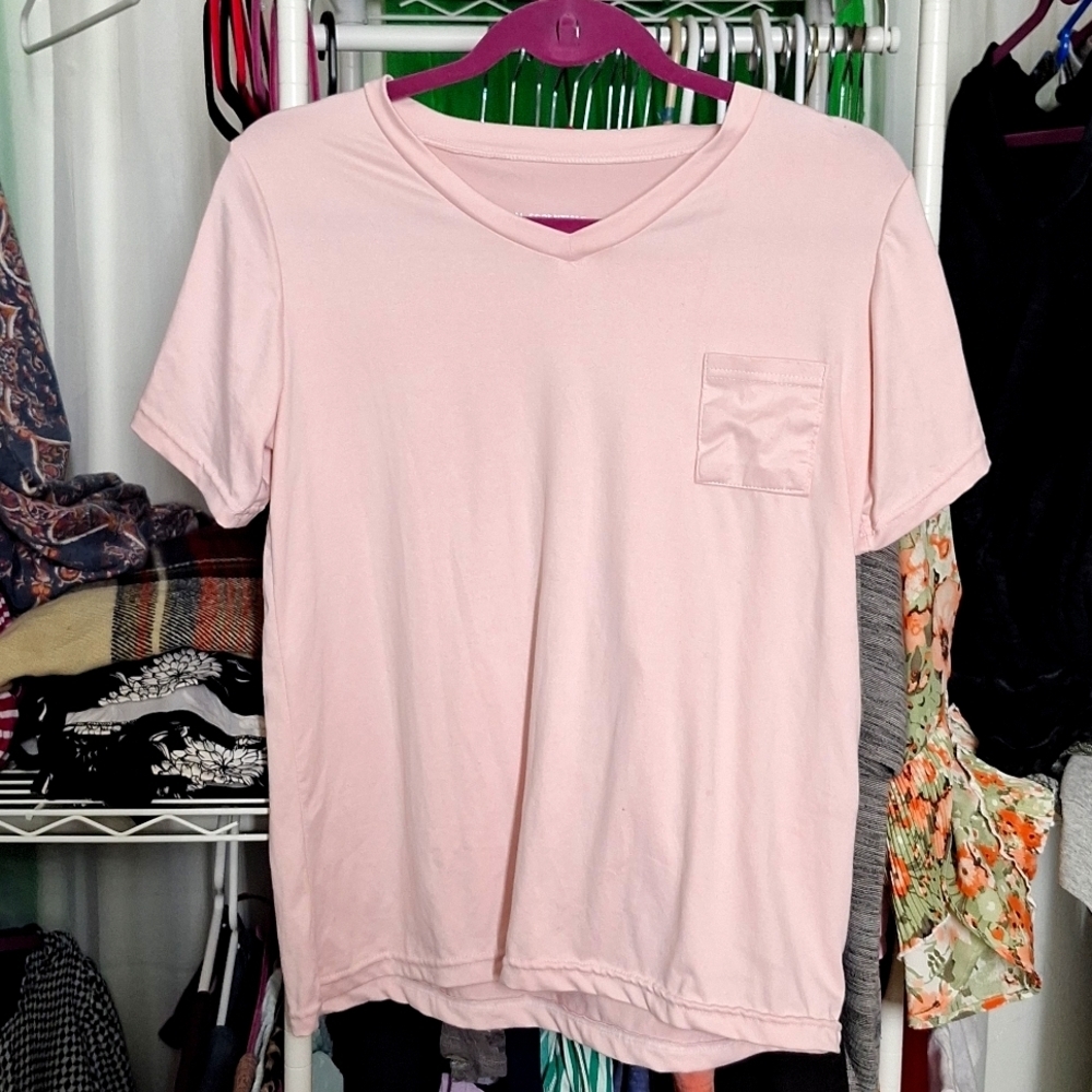 REAL ESSENTIALS PINK T-SHIRT SIZE MEDIUM